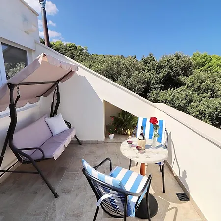Cebalo Kor Ula - Comfort One Bedroom With Terrace And Sea View Mara Korcula Town