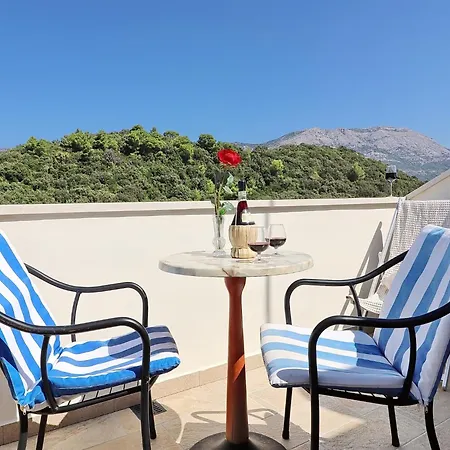 Cebalo Kor Ula - Comfort One Bedroom With Terrace And Sea View Mara Apartment *