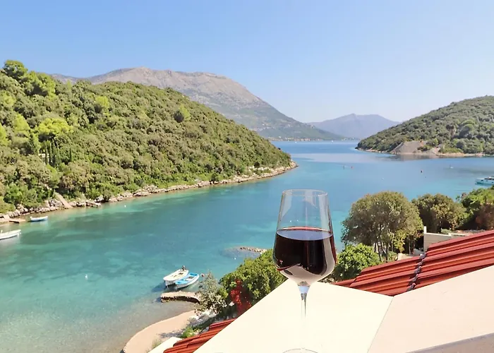 Cebalo Kor Ula - Comfort One Bedroom With Terrace And Sea View Mara Apartment *